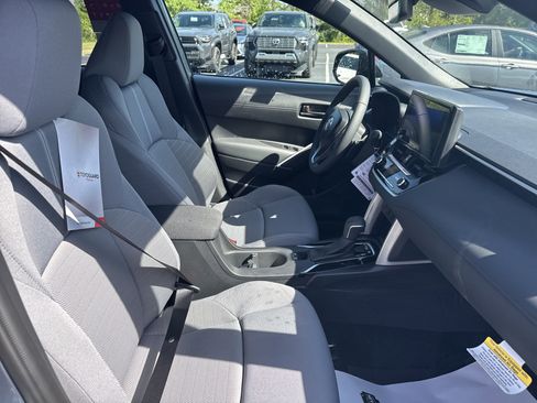New 2025 Toyota Corolla Cross AWD Hybrid image 31