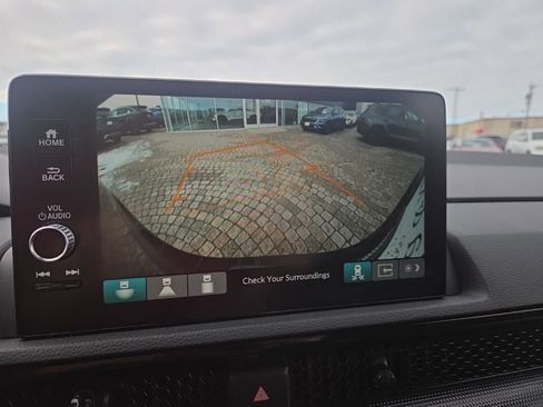 Used 2024 Honda CR-V Sport Touring image 18