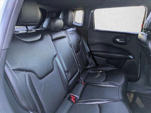 Used 2021 Jeep Compass Latitude image 19