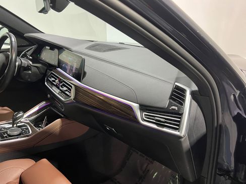 Used 2021 BMW X6 xDrive40i w/ Premium Package image 48