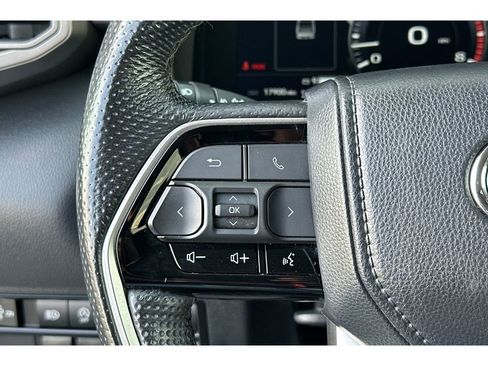 Used 2024 Toyota Tundra Limited AWD/4WD image 27