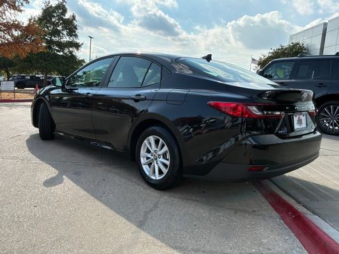 Used 2026 Toyota Camry LE FWD image 8