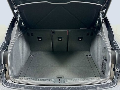 New 2026 Porsche Macan AWD/4WD image 27