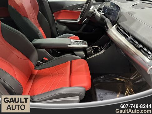 Certified 2025 BMW X2 xDrive28i image 17