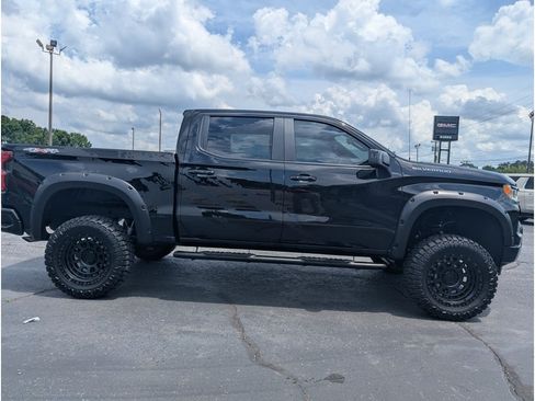 Used 2026 Chevrolet Silverado 1500 RST AWD/4WD image 2