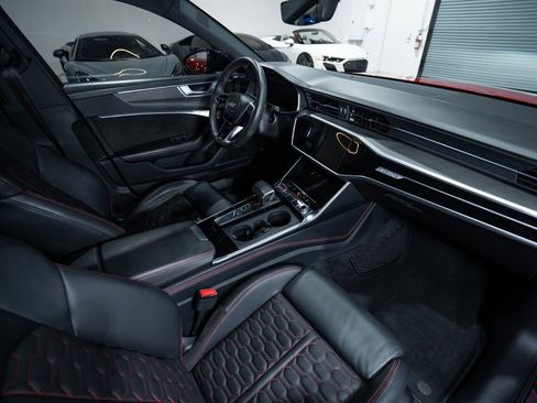 Used 2021 Audi RS 6 AWD/4WD image 36