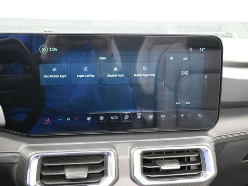 Used 2024 Ford Mustang Premium image 17