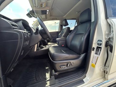 Used 2023 Toyota 4Runner Limited AWD/4WD image 16