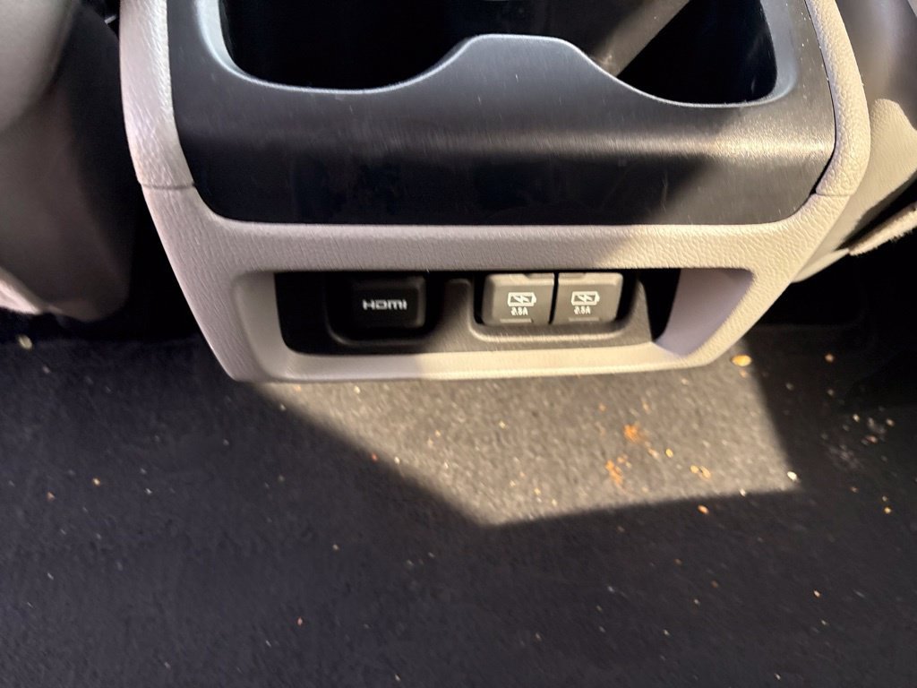 Used 2019 Honda Odyssey Elite image 22