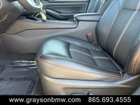 Used 2024 Nissan Altima 2.5 SR FWD image 11