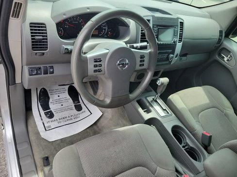 Used 2016 Nissan Frontier SV RWD image 15