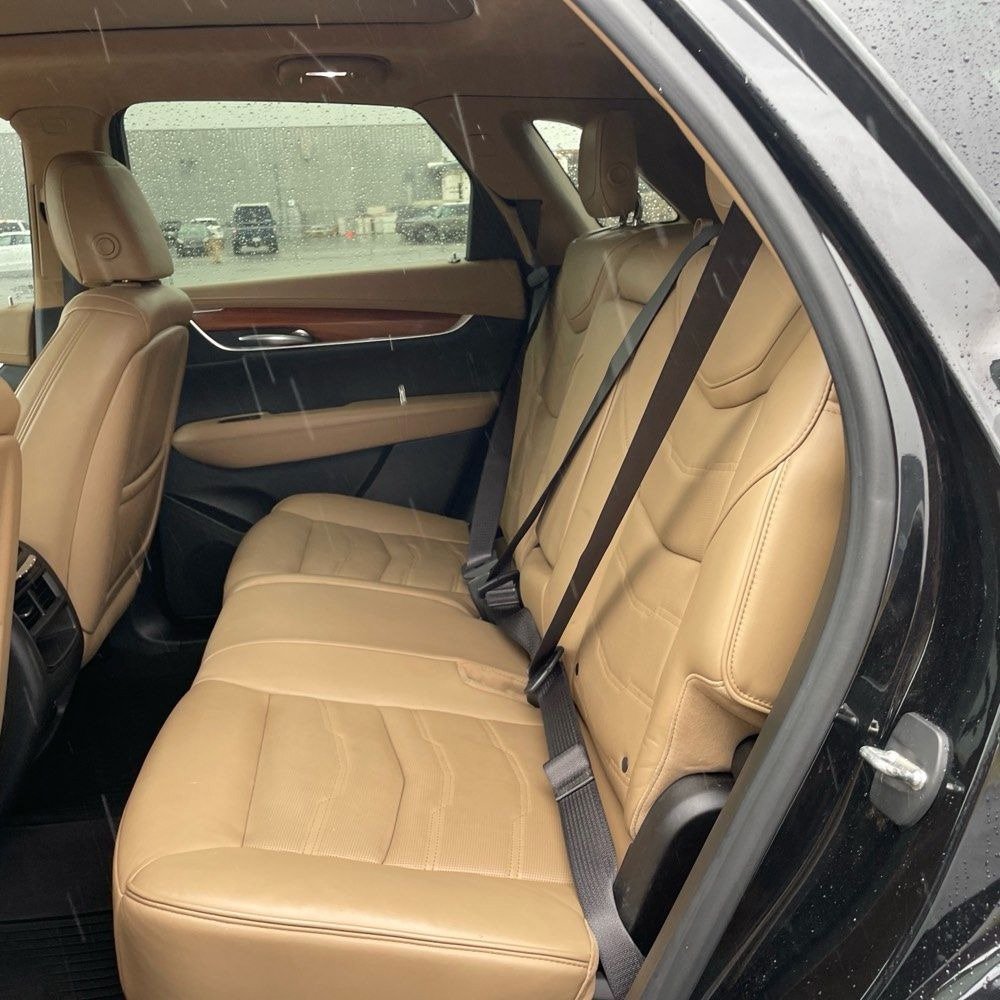 Used 2017 Cadillac XT5 Platinum w/ Driver Assist Package AWD/4WD image 12
