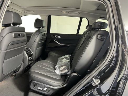 New 2026 BMW X7 xDrive40i image 14