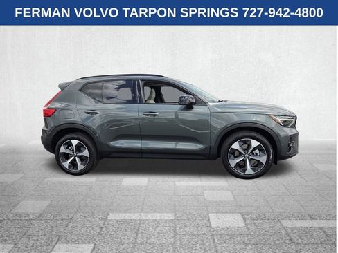 New 2026 Volvo XC40 B5 Plus w/ Protection Package Premier AWD/4WD image 10