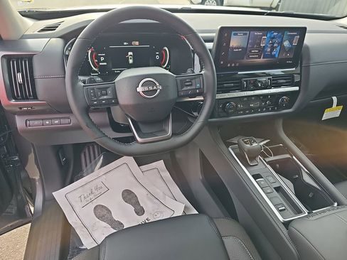 New 2026 Nissan Pathfinder SL FWD image 21