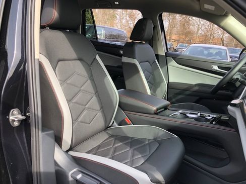 New 2026 Volkswagen Atlas Peak Edition AWD/4WD image 34
