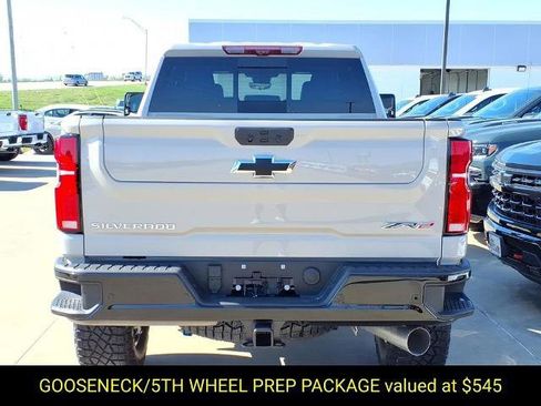New 2026 Chevrolet Silverado 2500 ZR2 AWD/4WD image 5