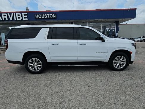 Used 2022 Chevrolet Suburban Premier image 8