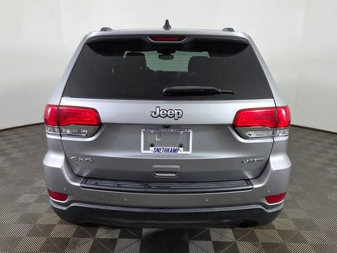 Used 2017 Jeep Grand Cherokee Laredo w/ Quick Order Package 23E AWD/4WD image 7