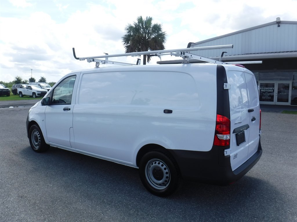 Used 2023 Mercedes-Benz Metris image 10