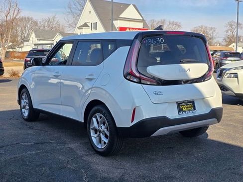 Used 2024 Kia Soul LX w/ Option Group 015 image 5