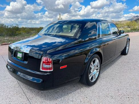 Used 2004 Rolls-Royce Phantom Sedan RWD image 38