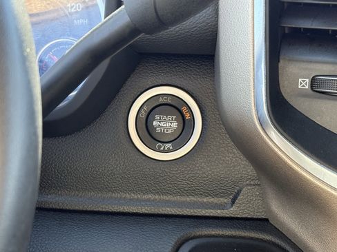 Used 2024 RAM 2500 Laramie image 25