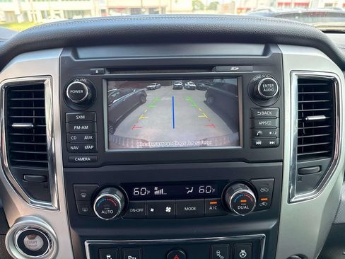 Used 2016 Nissan Titan PRO-4X w/ Pro-4x Convenience Package AWD/4WD image 28