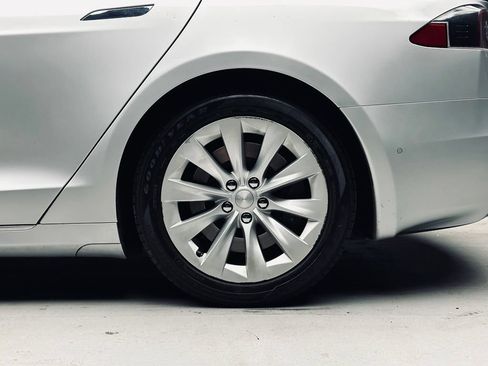 Used 2018 Tesla Model S 100D AWD/4WD image 37