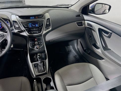 Used 2016 Hyundai Elantra SE FWD image 19