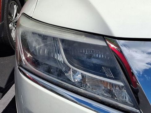 Used 2016 Nissan Pathfinder SL image 7