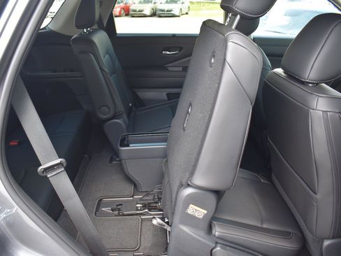 New 2026 Nissan Pathfinder SL FWD image 68