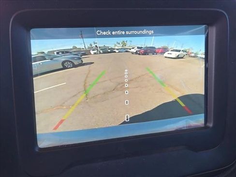 Used 2020 Jeep Renegade Latitude FWD image 13