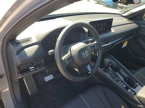 Used 2025 Honda Accord Sport image 15