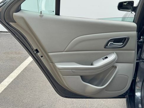 Used 2015 Chevrolet Malibu LS FWD image 35