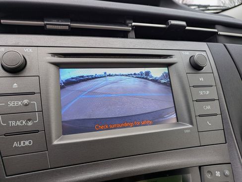 Used 2015 Toyota Prius Two image 20