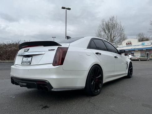 Used 2018 Cadillac CTS V w/ Carbon Fiber Package image 7