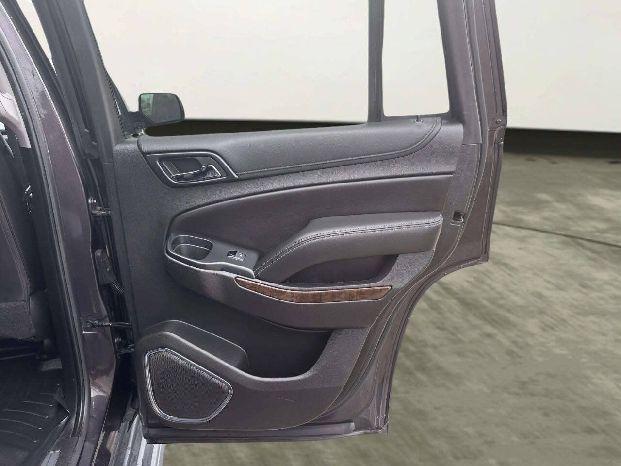 Used 2018 Chevrolet Tahoe LT AWD/4WD image 19