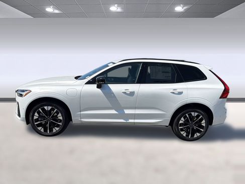 New 2026 Volvo XC60 T8 Plus w/ Protection Package Premier image 2