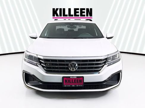 Used 2022 Volkswagen Passat 2.0T R-Line FWD image 2