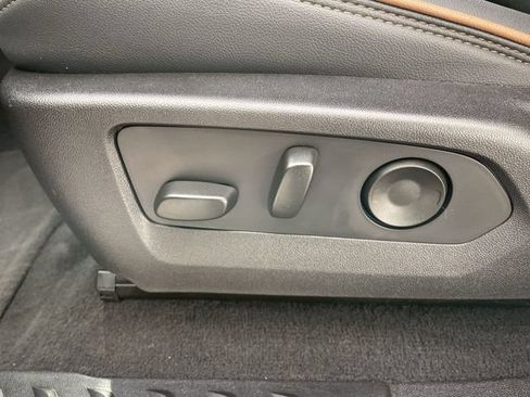 Used 2026 GMC Canyon AT4 AWD/4WD image 12