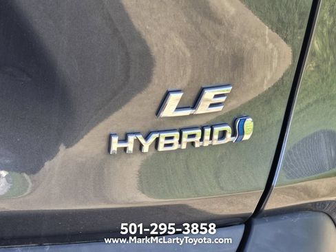 Used 2021 Toyota RAV4 LE AWD/4WD image 6