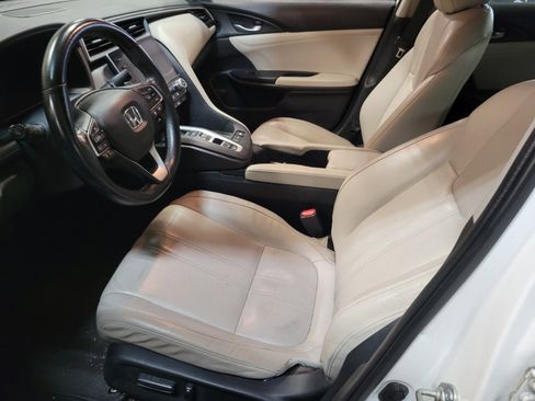 Used 2019 Honda Insight Touring image 2
