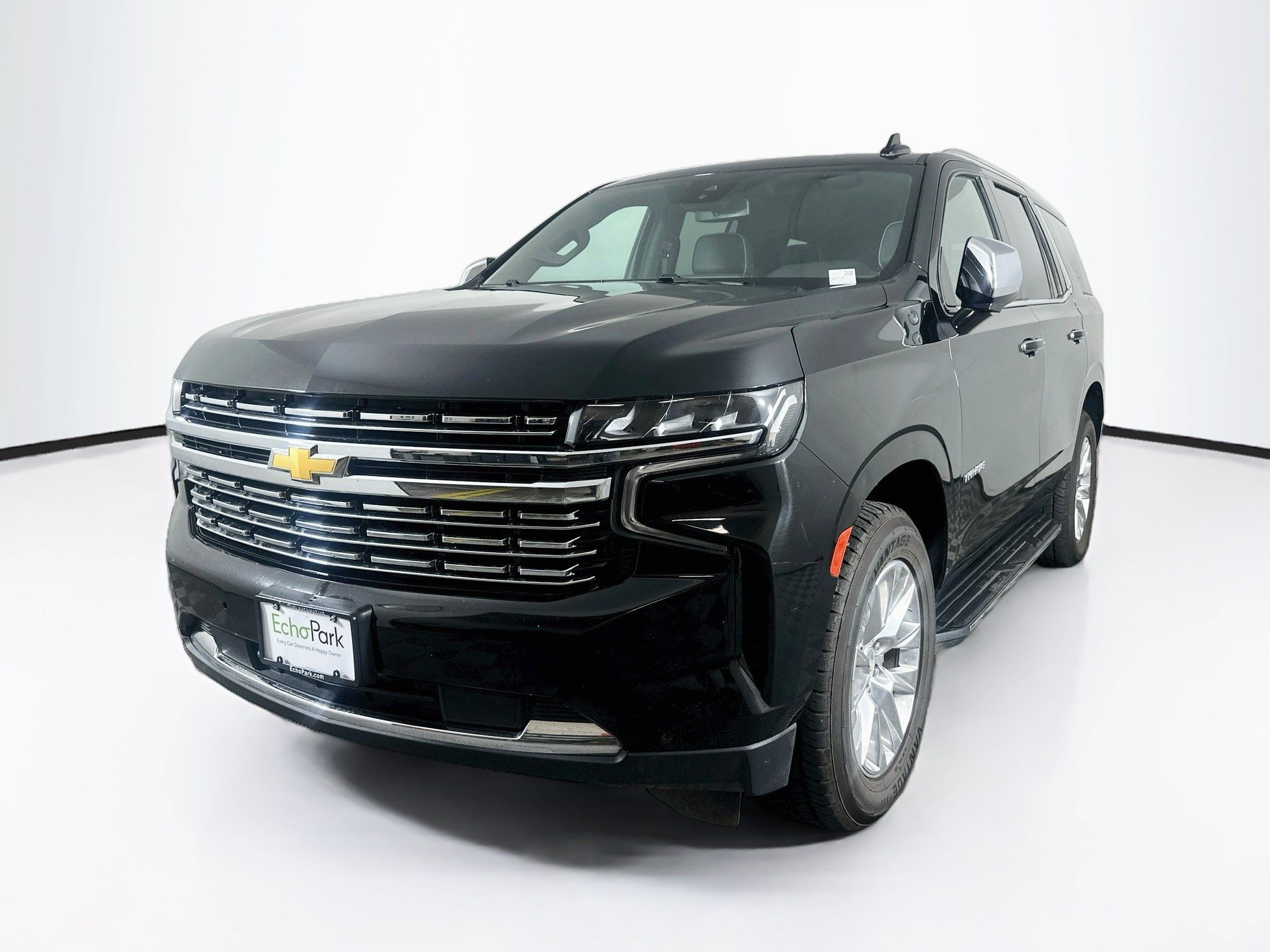 Used 2023 Chevrolet Tahoe Premier RWD image 3