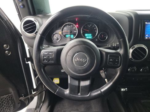Used 2015 Jeep Wrangler Sahara w/ Dual Top Group image 11