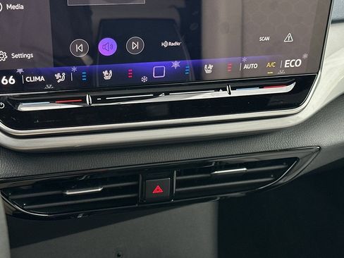 New 2025 Volkswagen ID.4 Pro S image 21