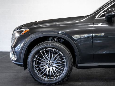 Used 2023 Mercedes-Benz GLC 300 image 12
