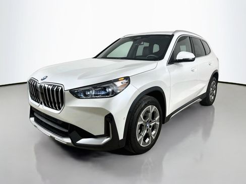 Used 2025 BMW X1 xDrive28i AWD/4WD image 1