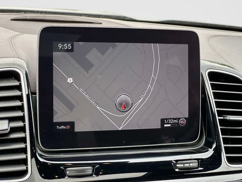 Used 2019 Mercedes-Benz GLS 450 4MATIC image 19