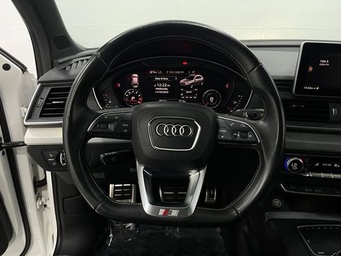 Used 2018 Audi SQ5 Premium Plus w/ Navigation Package image 23